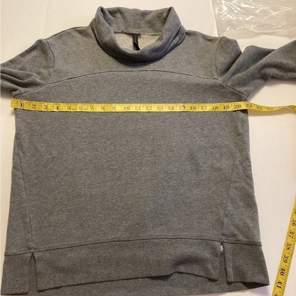 Gaian Cowl Neck Women’s Pullover Sweater Size Medium - Picture 4 of 7